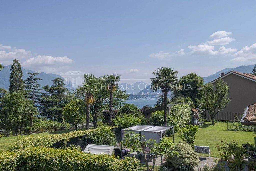 Luxury House for sale in Menaggio, 2 100 000 €, Photo 1