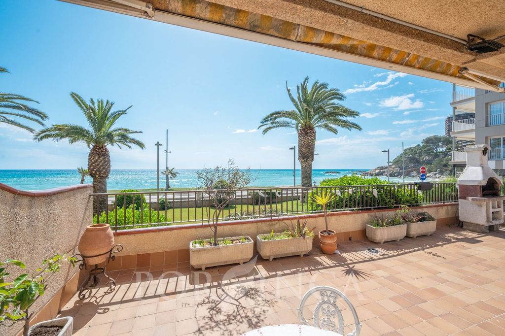 Luxury Apartment for sale in Calonge, 950 000 €, Photo 2