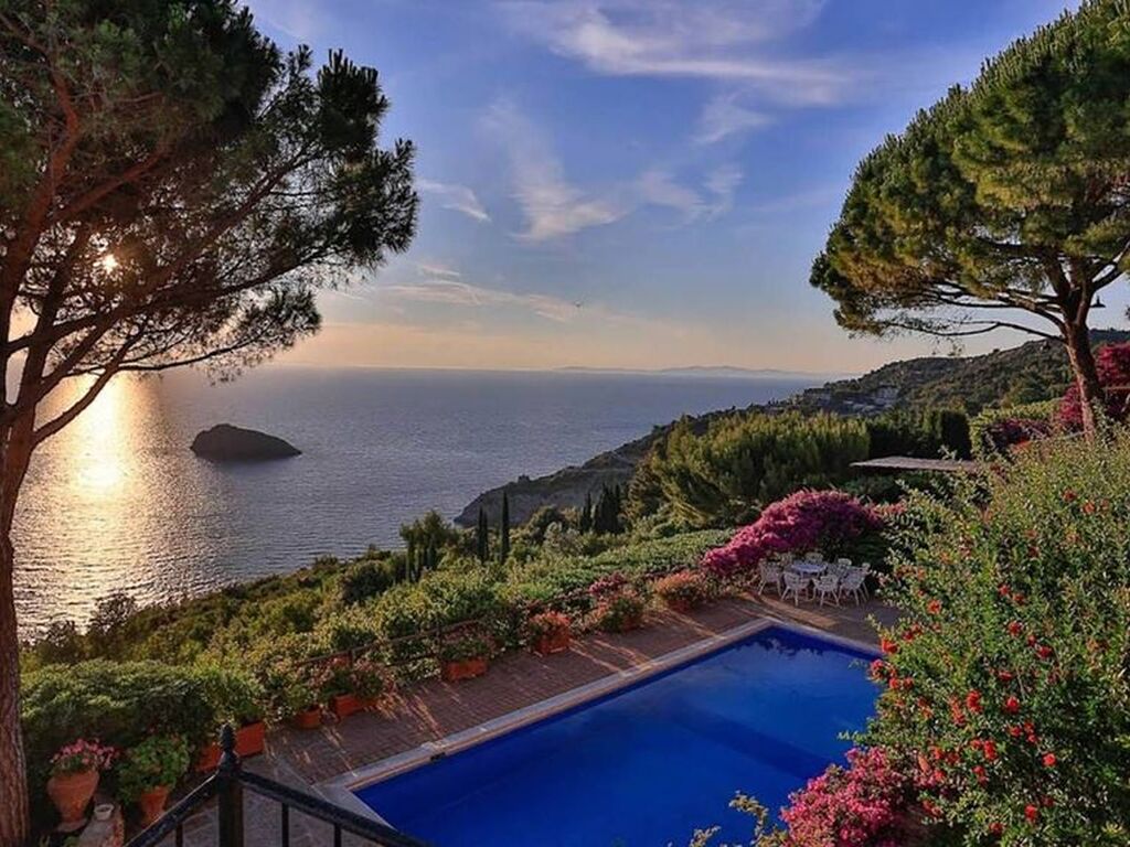 Luxury House for sale in Monte Argentario, 8 500 000 €, Photo 1