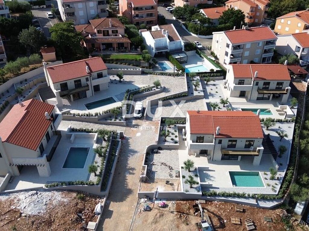 Maison de luxe à vendre à Krk, 1 450 000 €, Photo 2