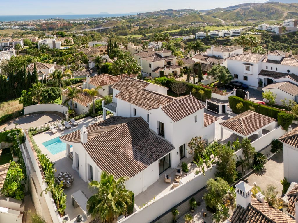 Luxury House for sale in Marbella, 4 880 000 €, Photo 2