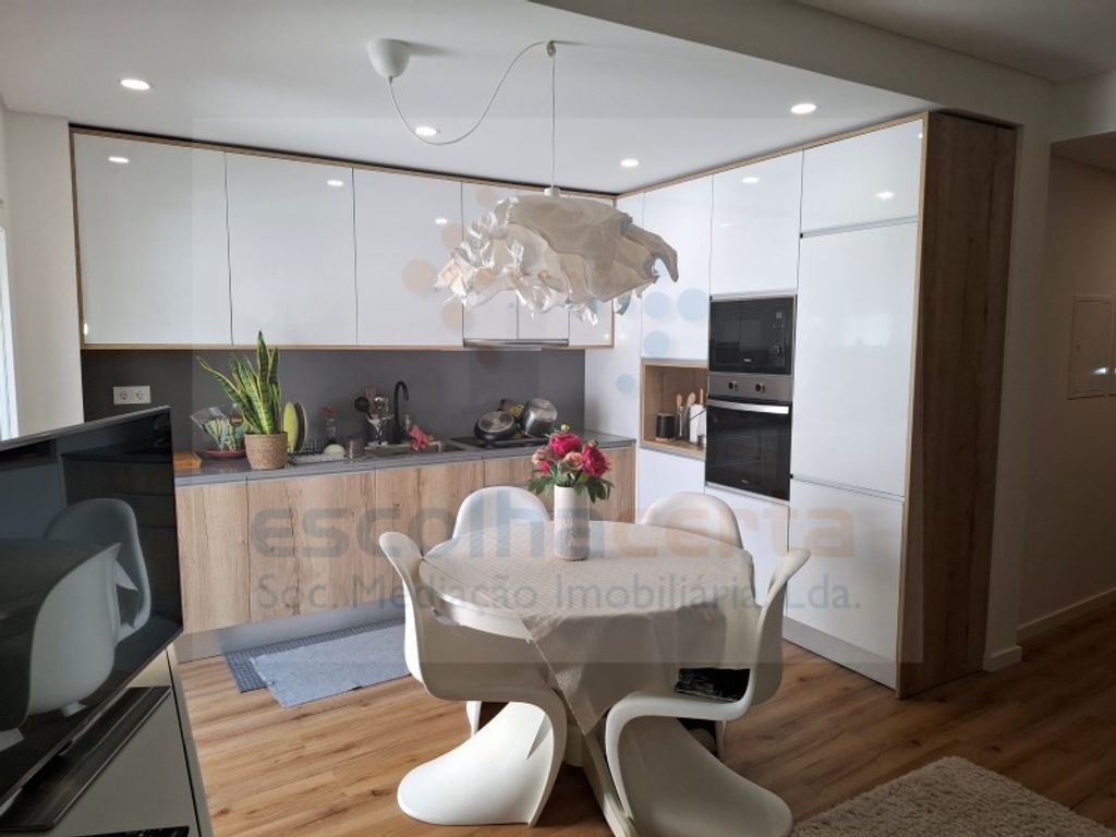 Luxury Apartment for sale in Setúbal, 415 000 €, Photo 1