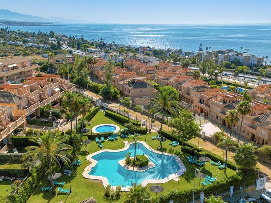 Maison de luxe à vendre à Estepona, 590 000 €, Photo 1