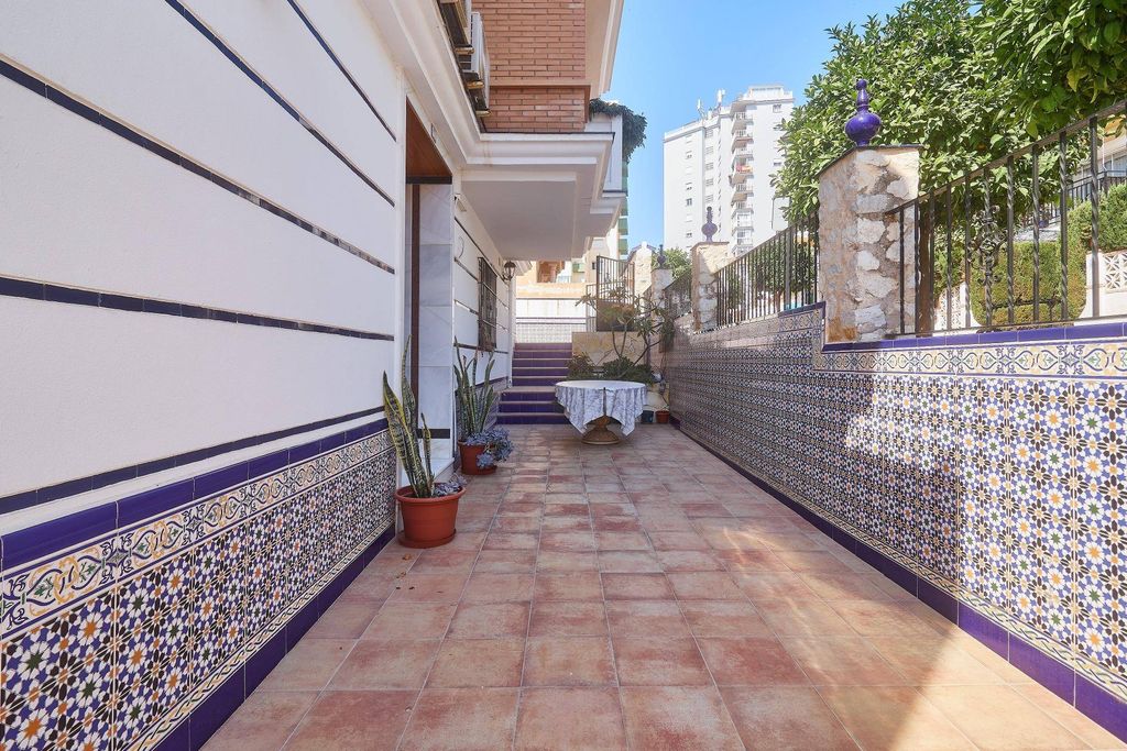 Luxury House for sale in Fuengirola, 895 000 €, Photo 7