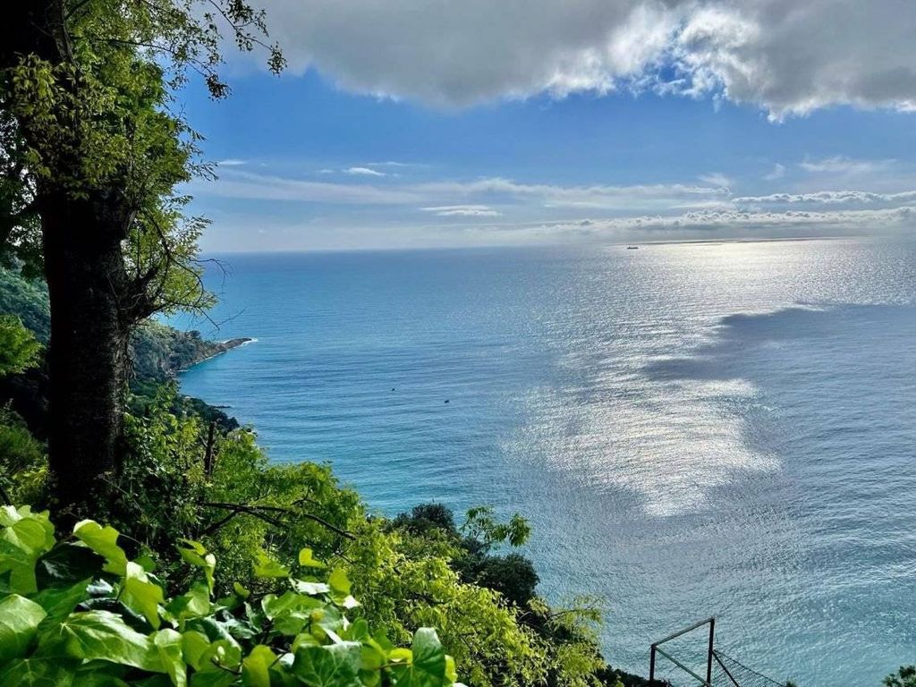 Luxury House for sale in Camogli, 690 000 €, Photo 1