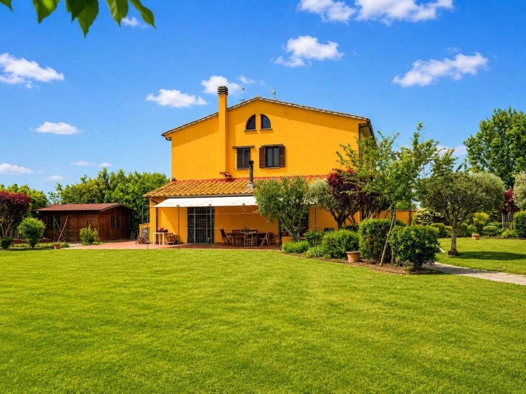 Luxury House for sale in Cascina, 527 000 €, Photo 1