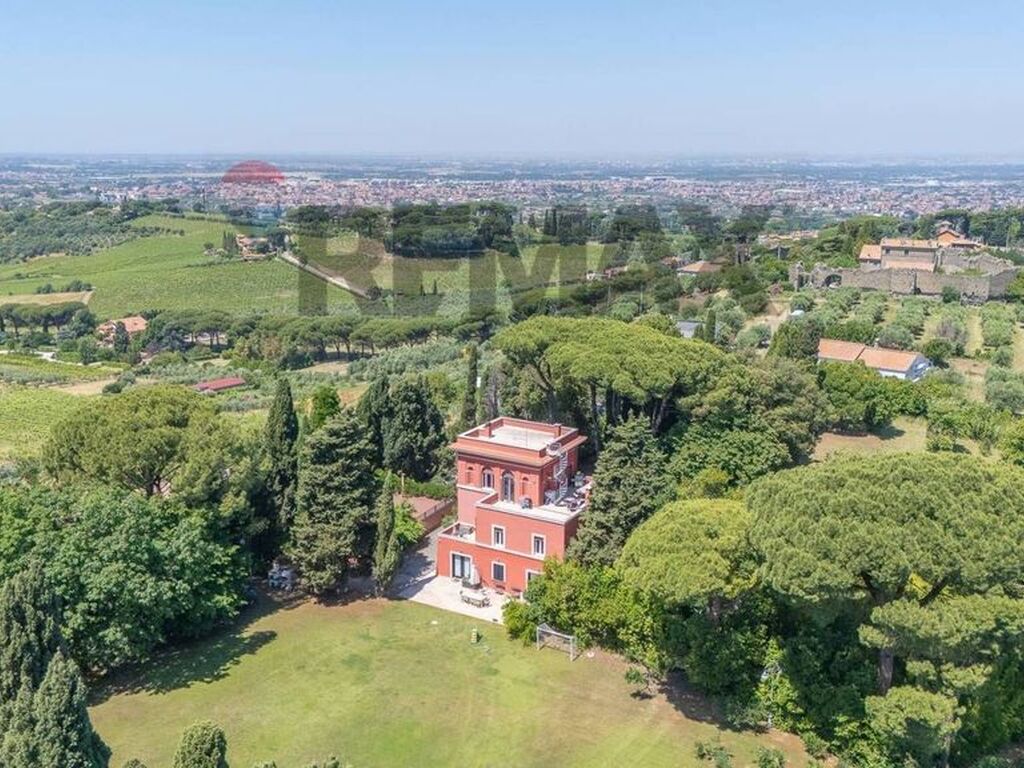 Luxury House for sale in Grottaferrata, 2 500 000 €, Photo 1
