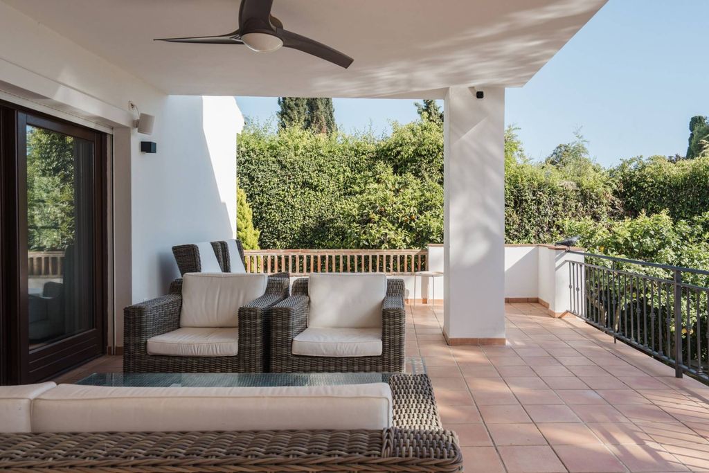 Luxury House for sale in Marbella, 2 250 000 €, Photo 4