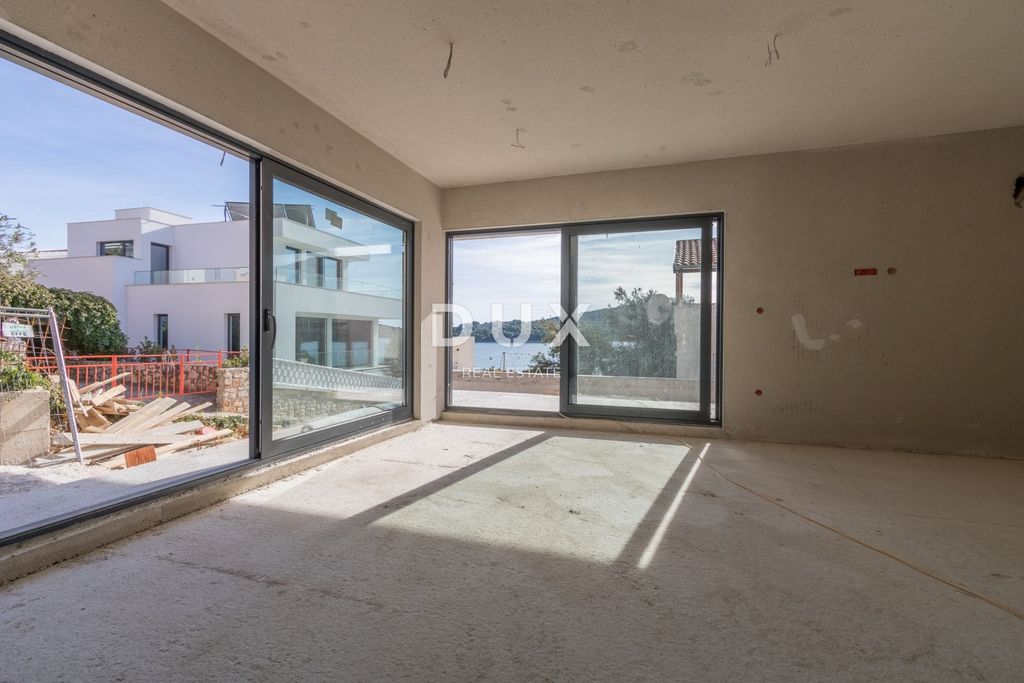 Luxury Apartment for sale in Tisno, 452 200 €, Photo 1