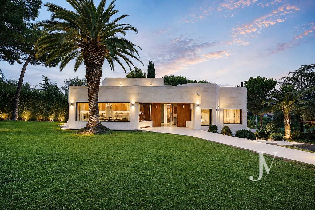 Maison de luxe à vendre à Madrid, 4 250 000 €, Photo 1