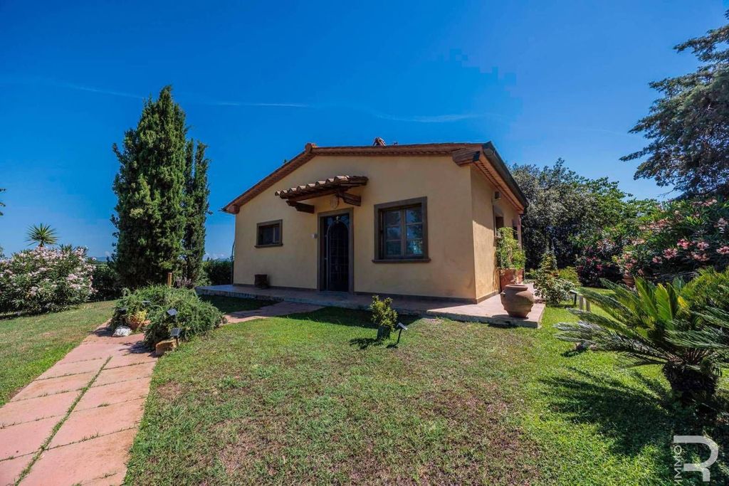 Luxury House for sale in Castagneto Carducci, 445 000 €, Photo 2