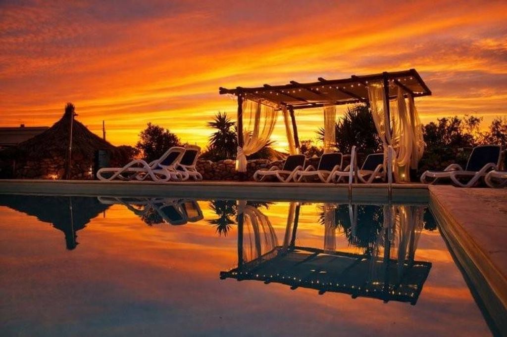 Luxury House for sale in Piscinas, 850 000 €, Photo 1