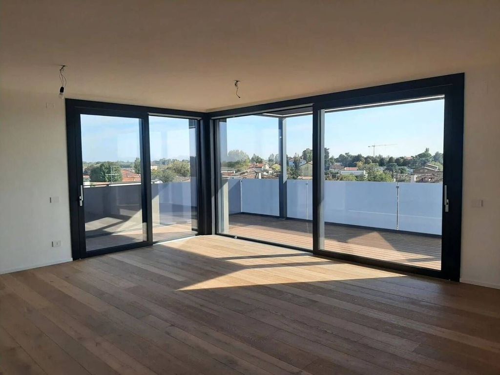 Luxury Apartment for sale in Dolo, 650 000 €, Photo 1