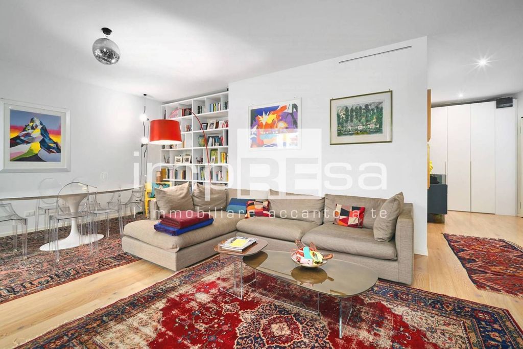 Luxury Apartment for sale in Treviso, 720 000 €, Photo 1