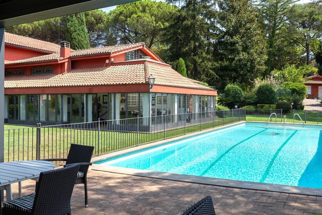 Luxury House for sale in Sacrofano, 1 800 000 €, Photo 1