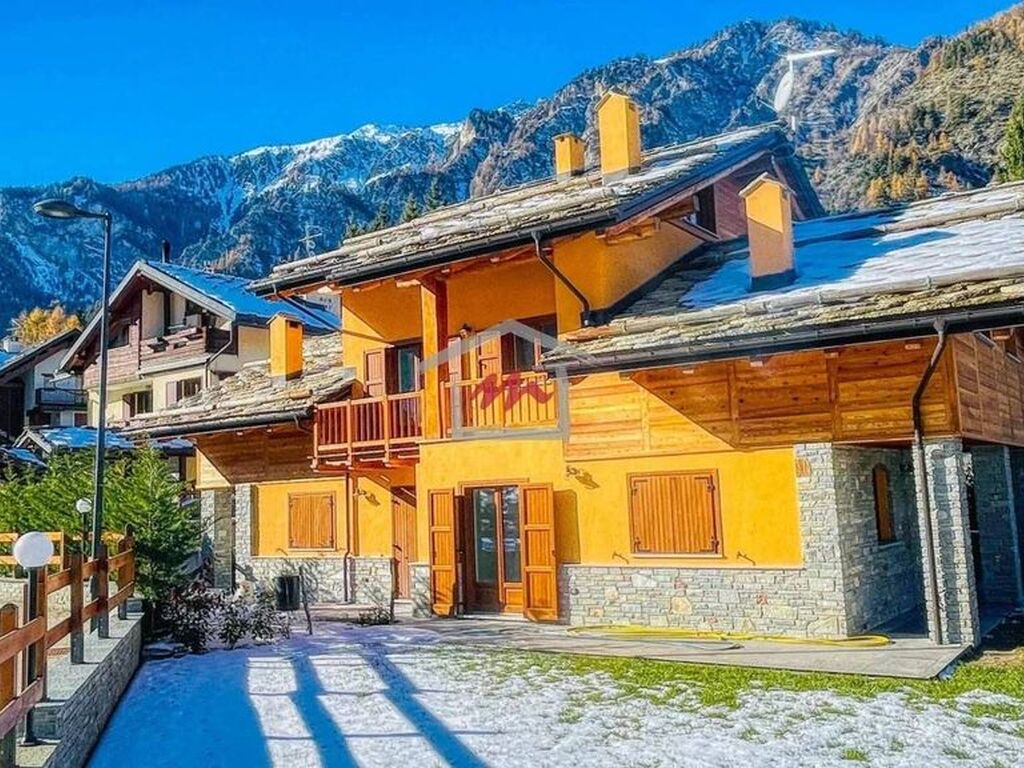 Appartement de luxe à vendre à Bardonecchia, 673 000 €, Photo 1