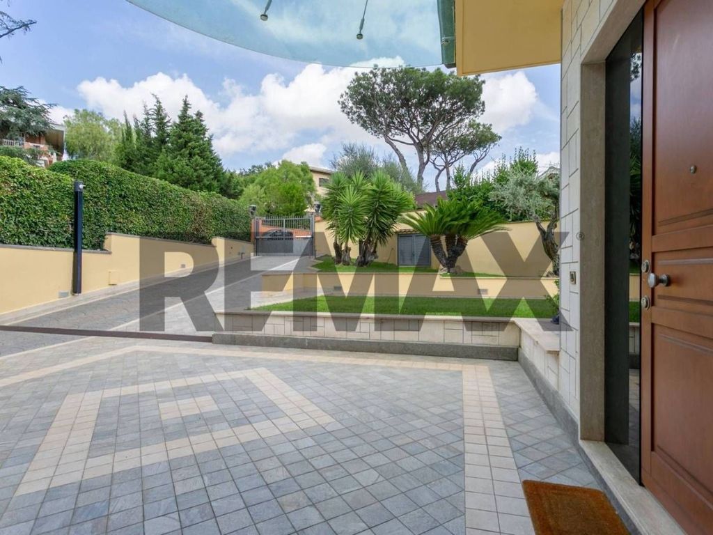 Maison de luxe à vendre à Rome, 1 990 000 €, Photo 2