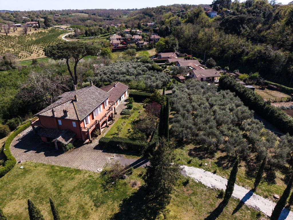 Maison de luxe à vendre à Manziana, 445 000 €, Photo 3
