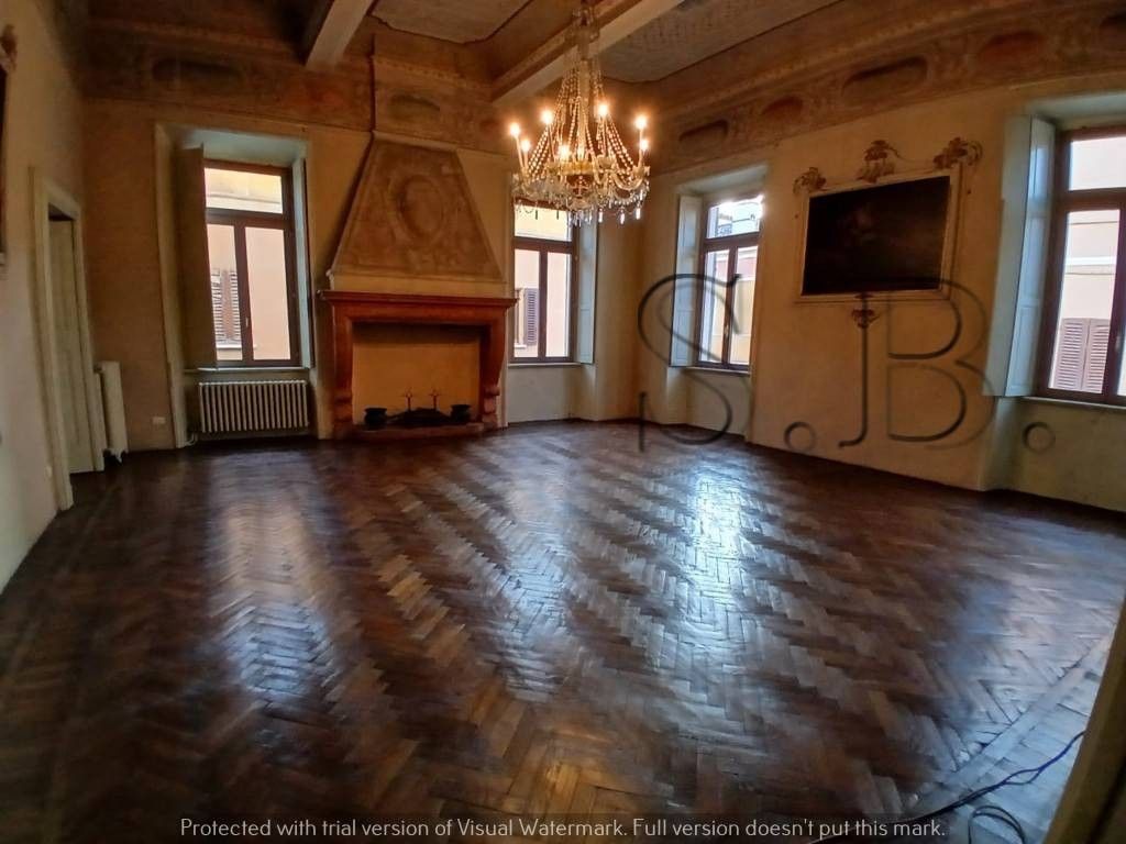 Appartement de luxe à vendre à Mantova, 1 150 000 €, Photo 1