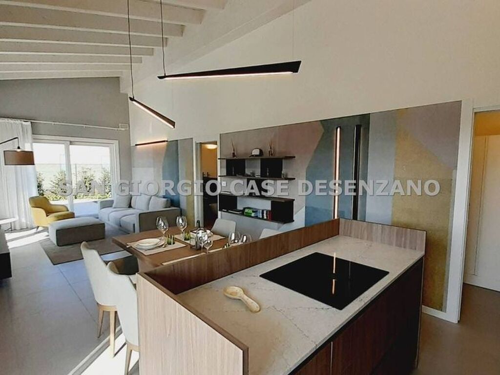 Maison de luxe à vendre à Lonato, 580 000 €, Photo 1