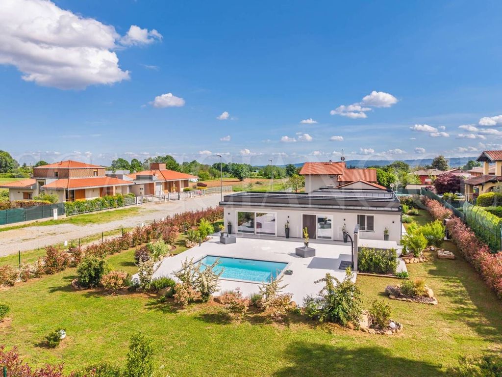 Luxury House for sale in Occhieppo Inferiore, 579 000 €, Photo 2