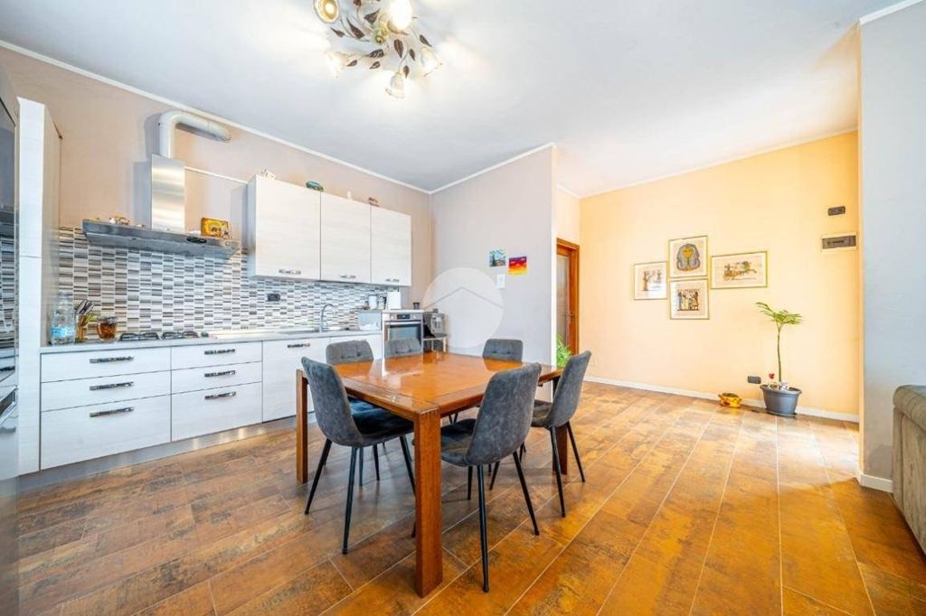 Luxury House for sale in Lavagno, 1 100 000 €, Photo 3