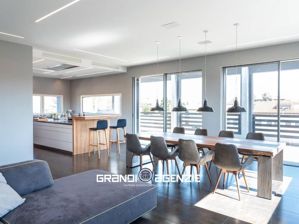 Luxury House for sale in Treviso, 1 750 000 €, Photo 4