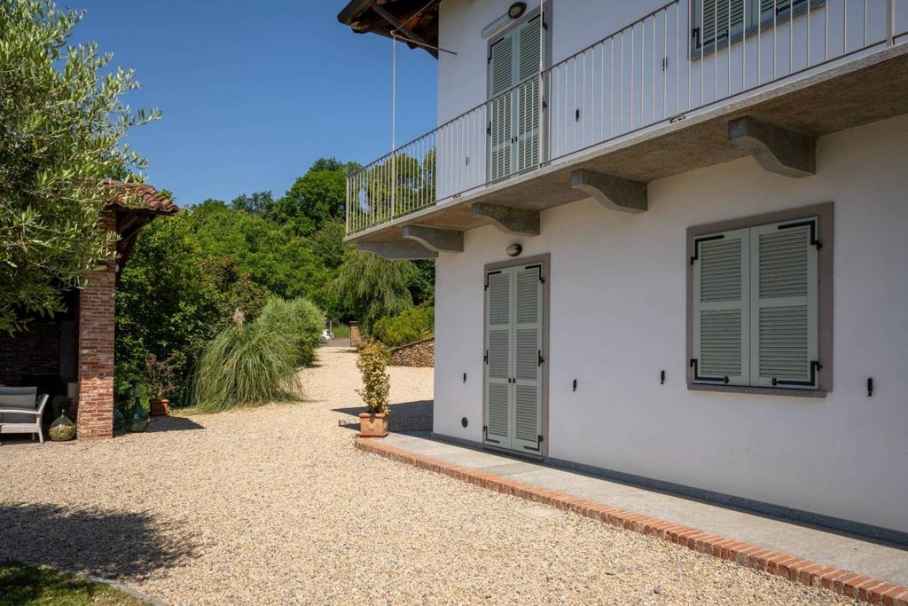 Luxury House for sale in Pinerolo, 1 000 000 €, Photo 5