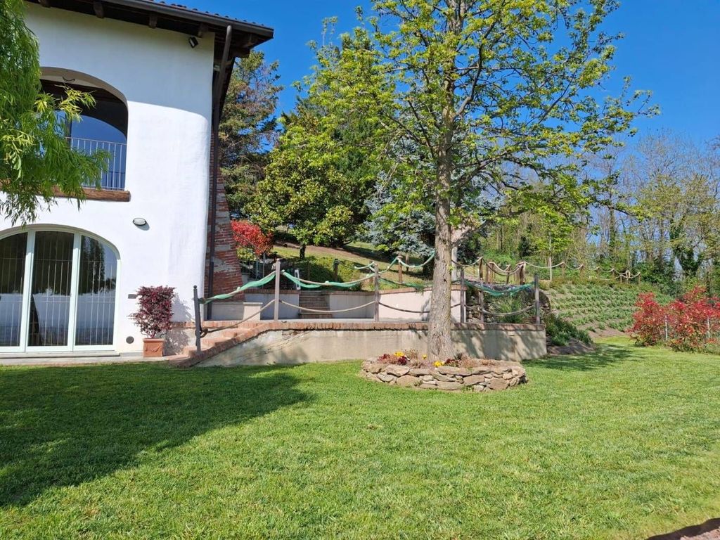 Luxury House for sale in Pinerolo, 1 000 000 €, Photo 6