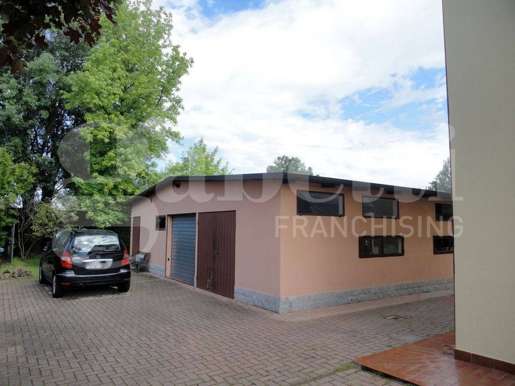 Luxury House for sale in Castel Maggiore, 790 000 €, Photo 2