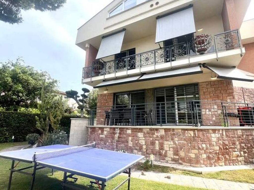 Luxury House for sale in Rome, 829 000 €, Photo 2