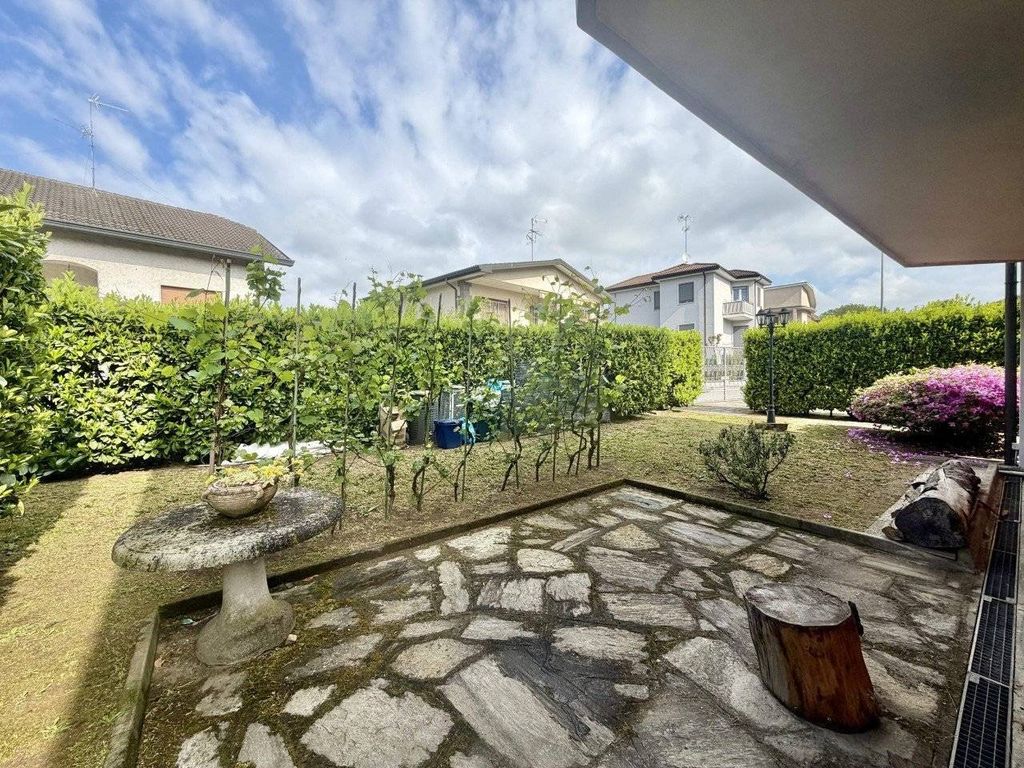 Maison de luxe à vendre à Binasco, 980 000 €, Photo 3