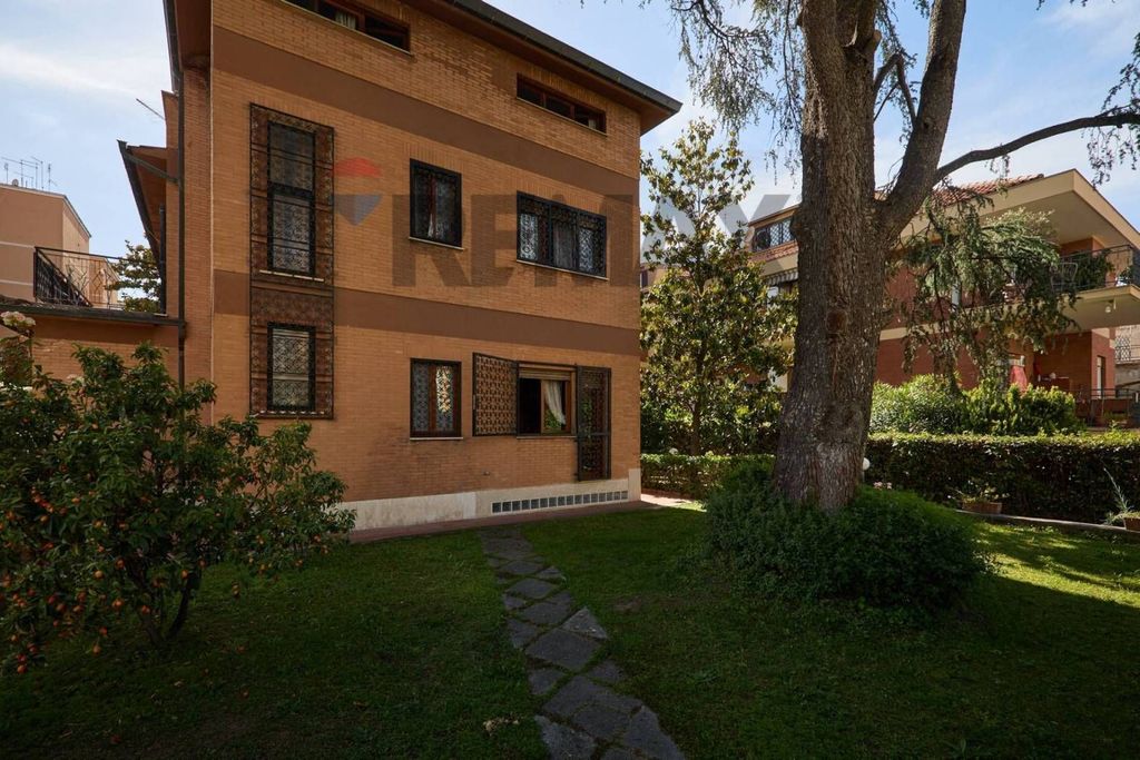 Luxury House for sale in Rome, 849 000 €, Photo 3