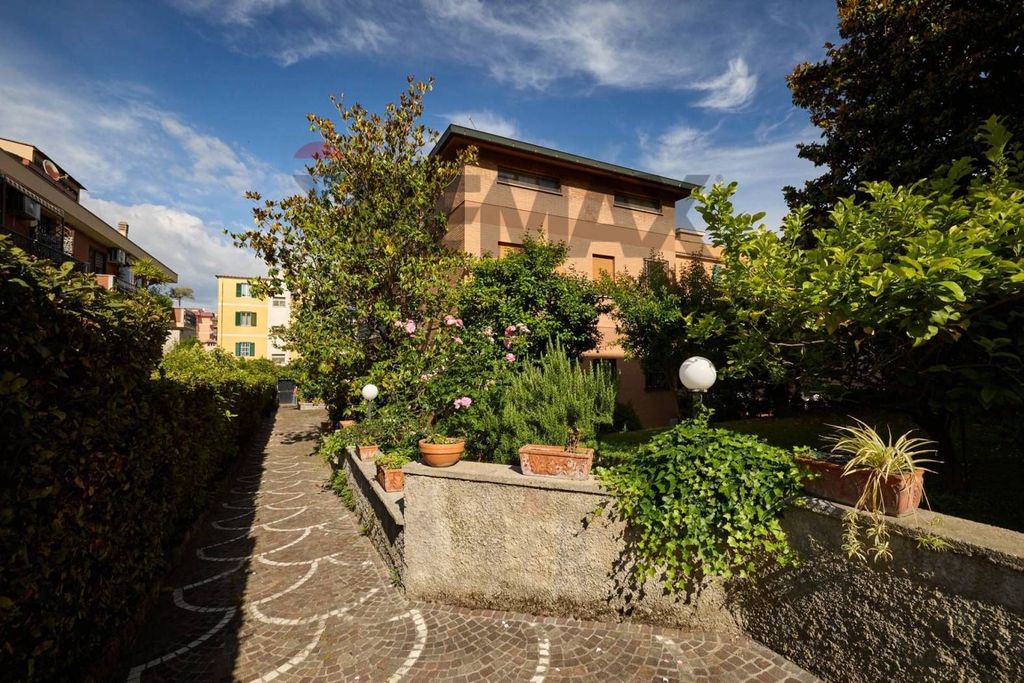 Luxury House for sale in Rome, 849 000 €, Photo 5