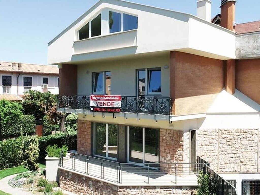 Luxury House for sale in Rome, 829 000 €, Photo 5