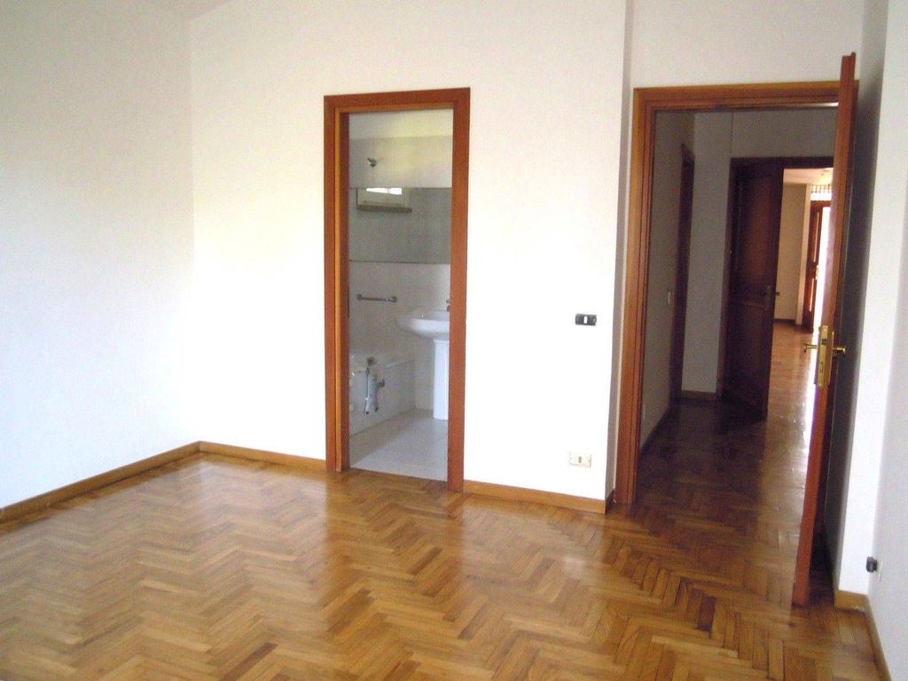 Luxury House for sale in Rome, 1 500 000 €, Photo 6