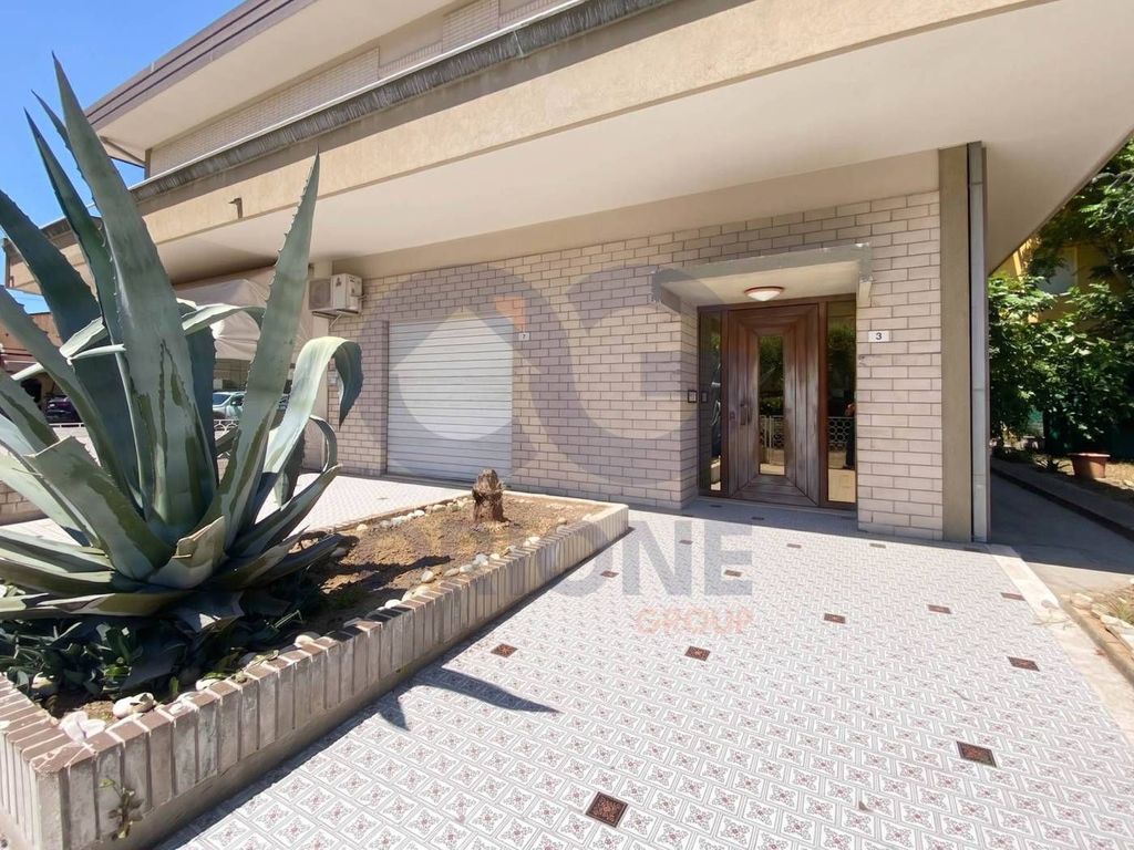 Maison de luxe à vendre à Cattolica, 990 000 €, Photo 1