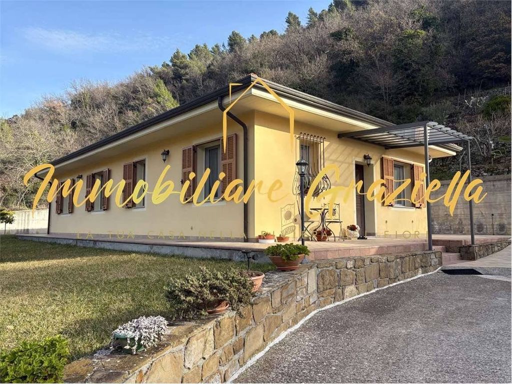 Luxury House for sale in Soldano, 480 000 €, Photo 1