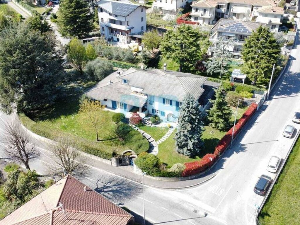 Luxury House for sale in Nave, 720 000 €, Photo 1