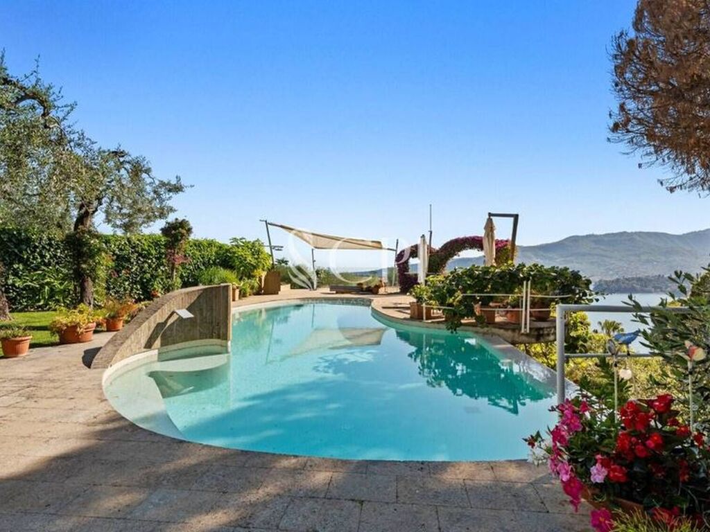 Luxury House for sale in Zoagli, 5 500 000 €, Photo 1