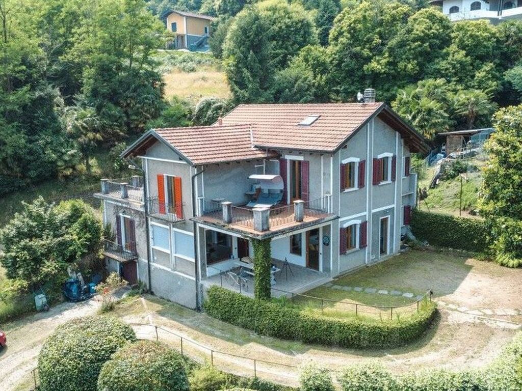 Maison de luxe à vendre à Oggebbio, 790 000 €, Photo 1