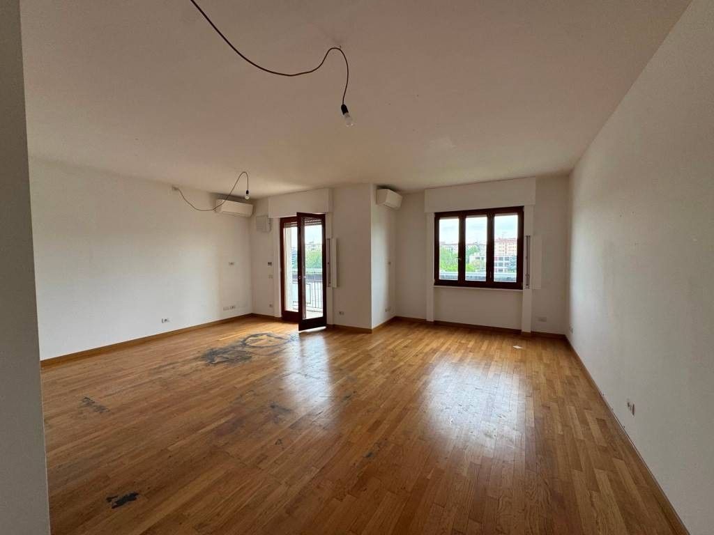 Appartement de luxe à vendre à Milan, 830 000 €, Photo 1