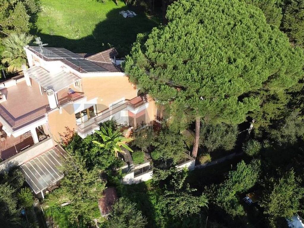 Maison de luxe à vendre à Ariccia, 700 000 €, Photo 3