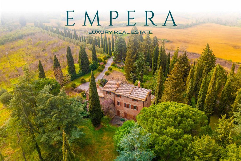 Luxury House for sale in Chiusi, 1 350 000 €, Photo 1
