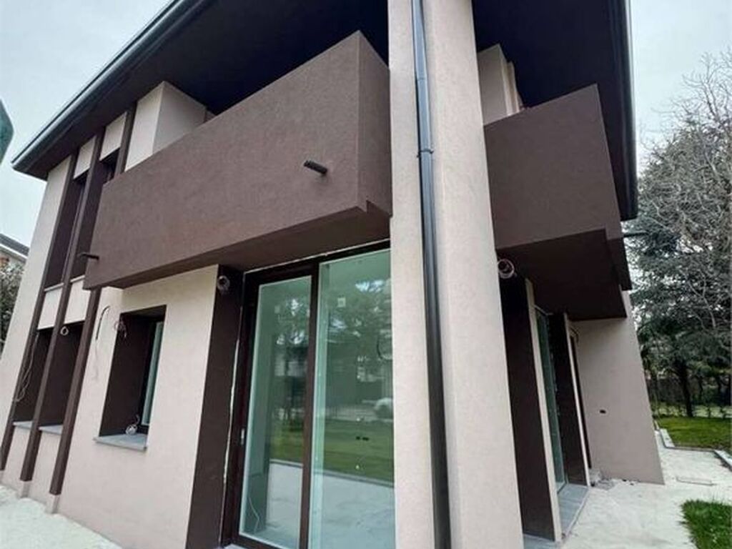 Luxury House for sale in Dolo, 850 000 €, Photo 1