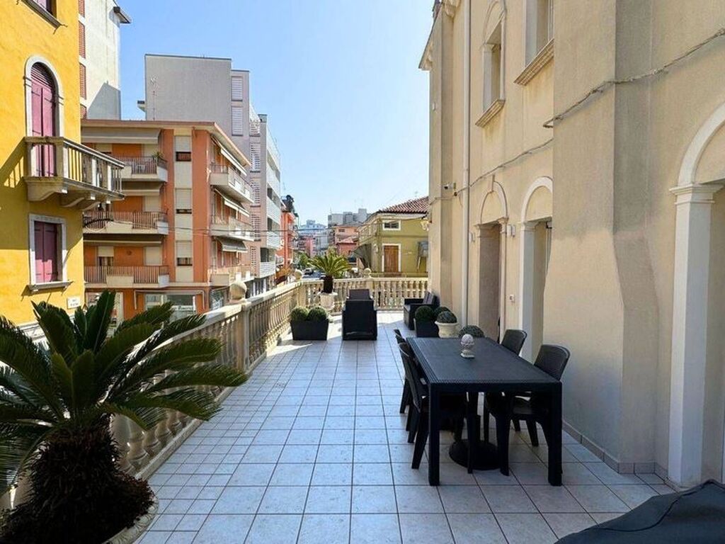 Luxury House for sale in Chioggia, 600 000 €, Photo 1