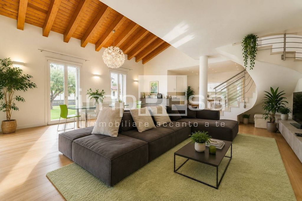 Luxury House for sale in Paese, 1 265 000 €, Photo 1