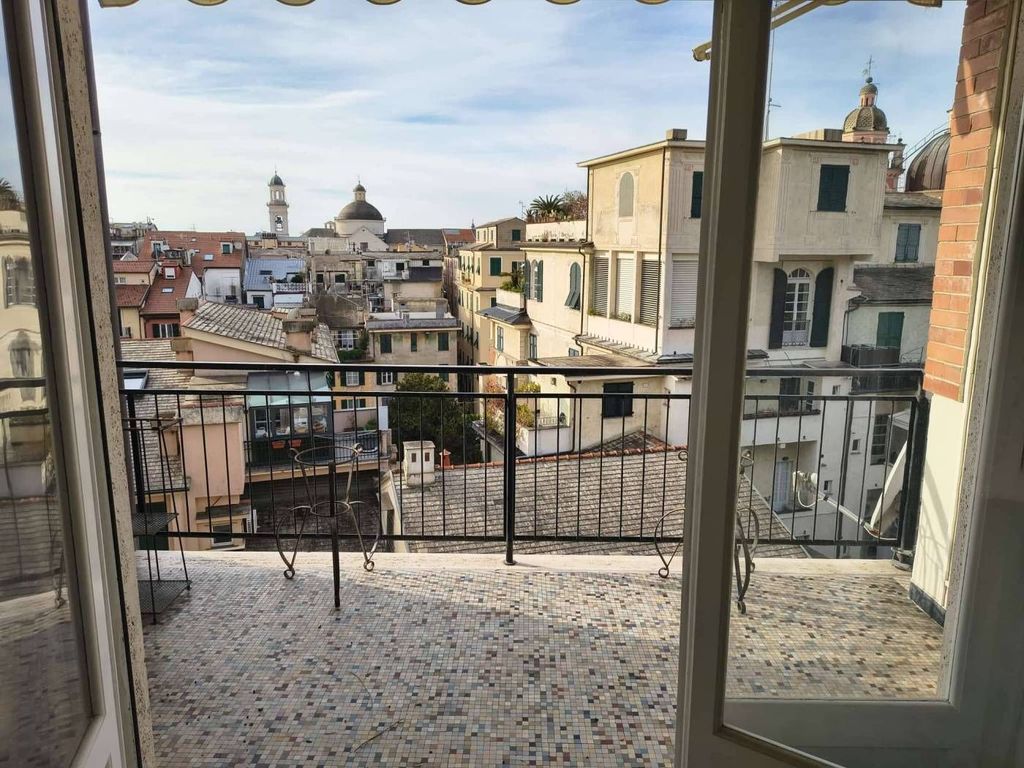 Luxury Apartment for sale in Chiavari, 630 000 €, Photo 1