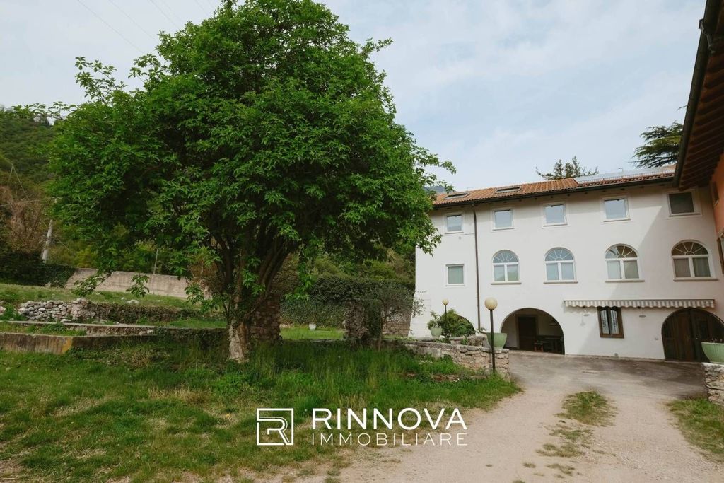 Maison de luxe à vendre à Trento, 1 280 000 €, Photo 1