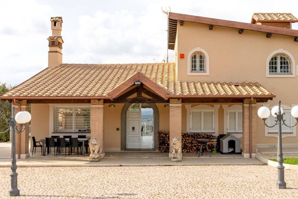 Luxury House for sale in Grottaferrata, 1 600 000 €, Photo 1